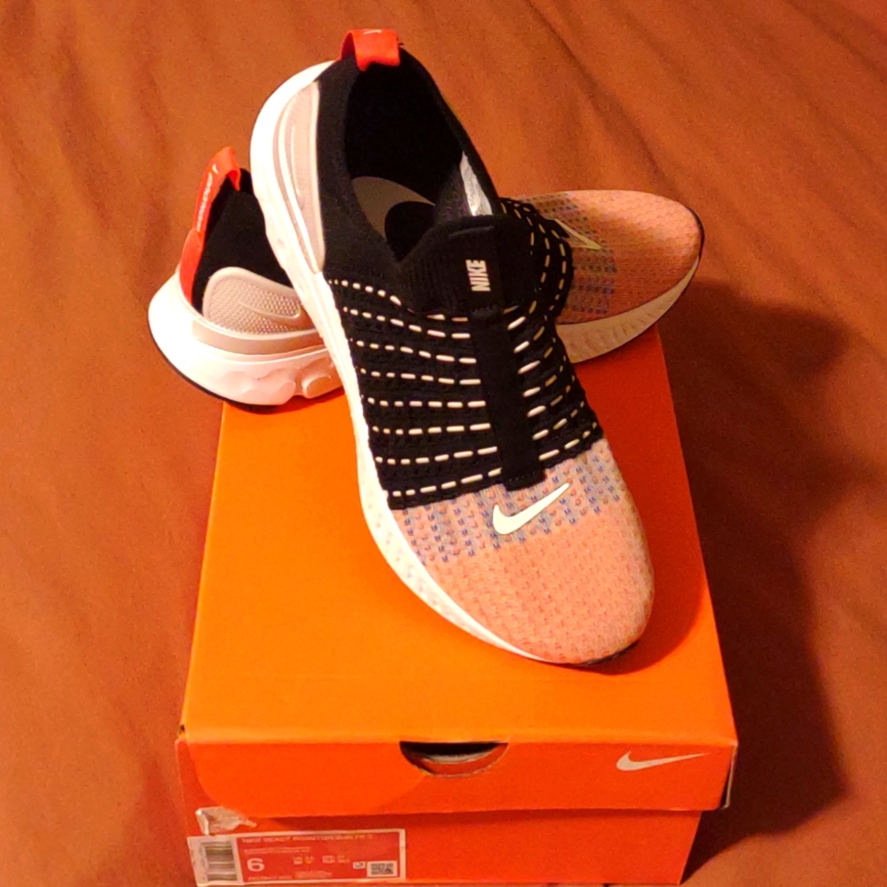NWT Nike React Phantom Run FK2